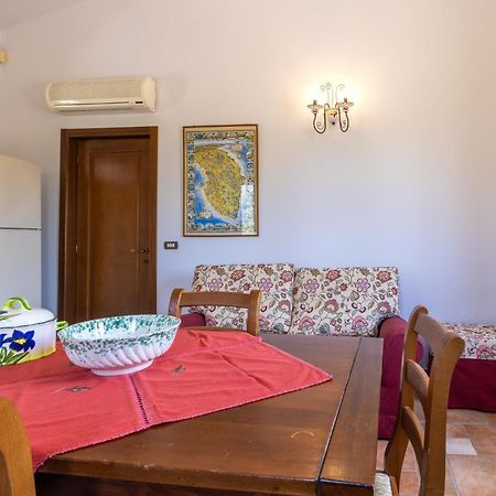 Casa Ulmi Con Piscina Bed & Breakfast Uggiano La Chiesa Luaran gambar