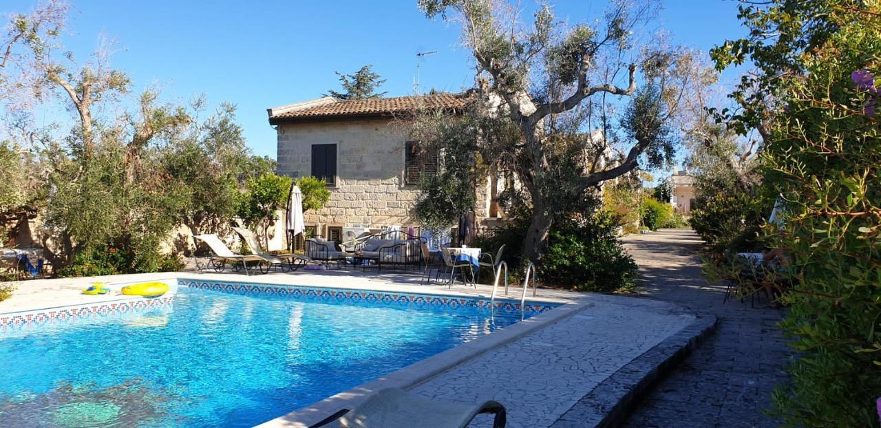 Casa Ulmi Con Piscina Bed & Breakfast Uggiano La Chiesa Luaran gambar