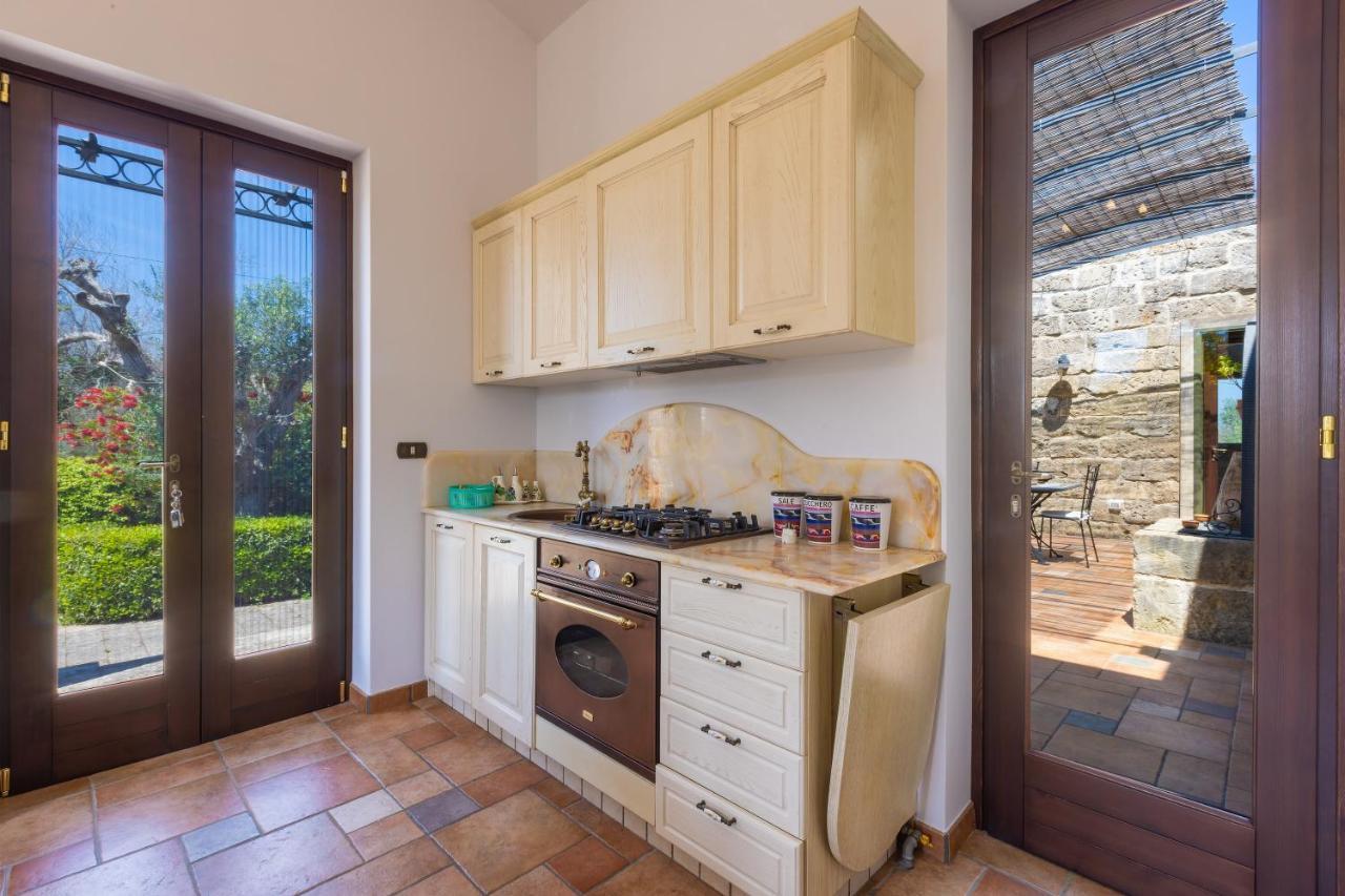 Casa Ulmi Con Piscina Bed & Breakfast Uggiano La Chiesa Luaran gambar