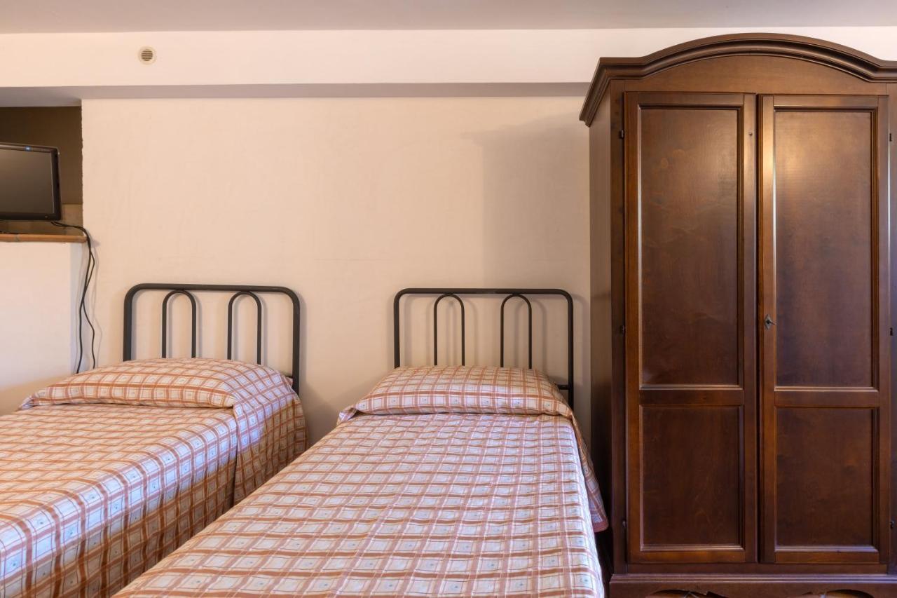 Casa Ulmi Con Piscina Bed & Breakfast Uggiano La Chiesa Luaran gambar