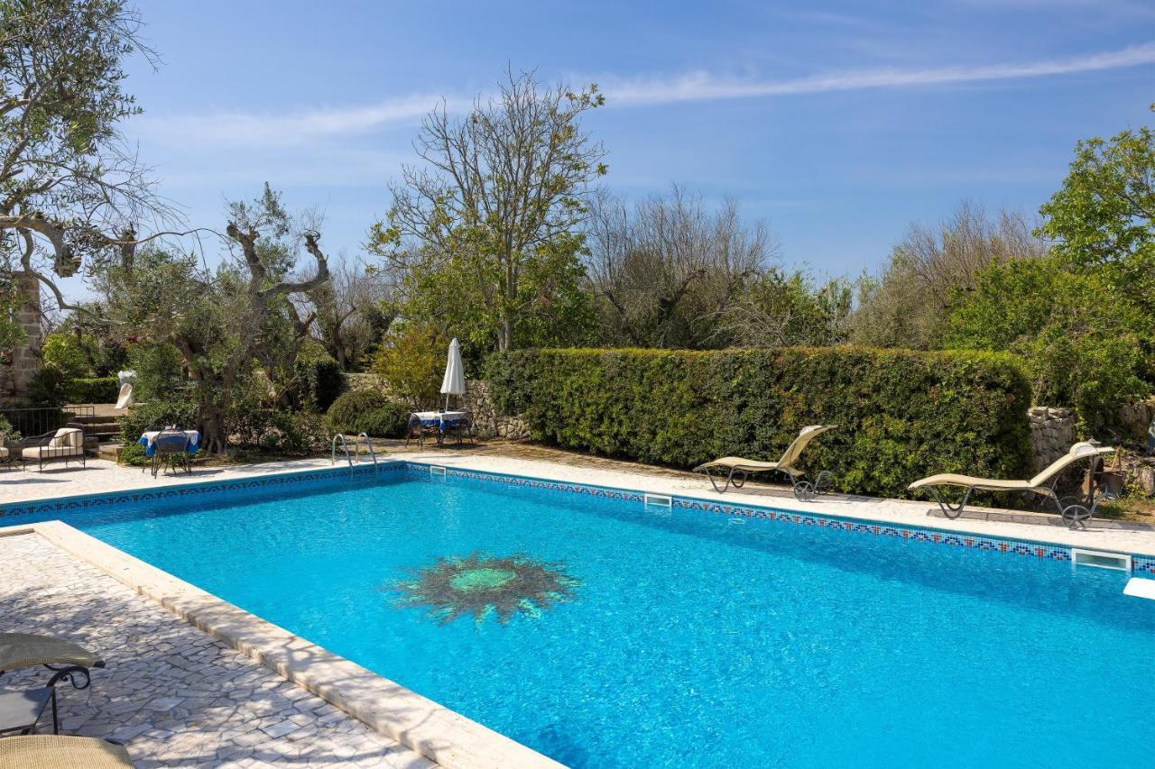 Casa Ulmi Con Piscina Bed & Breakfast Uggiano La Chiesa Luaran gambar